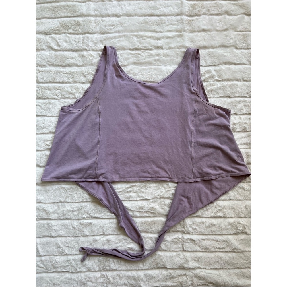 Lululemon cropped tank